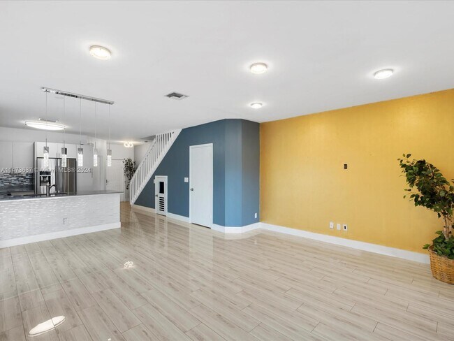 Building Photo - 12170 SW 5th Ct