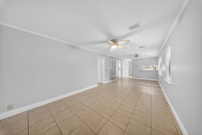 Building Photo - 5300 Treetops Dr