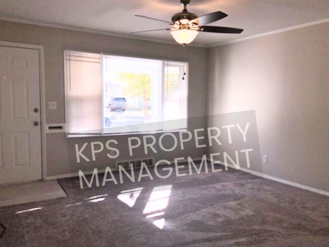 Building Photo - 1151 Richmond S