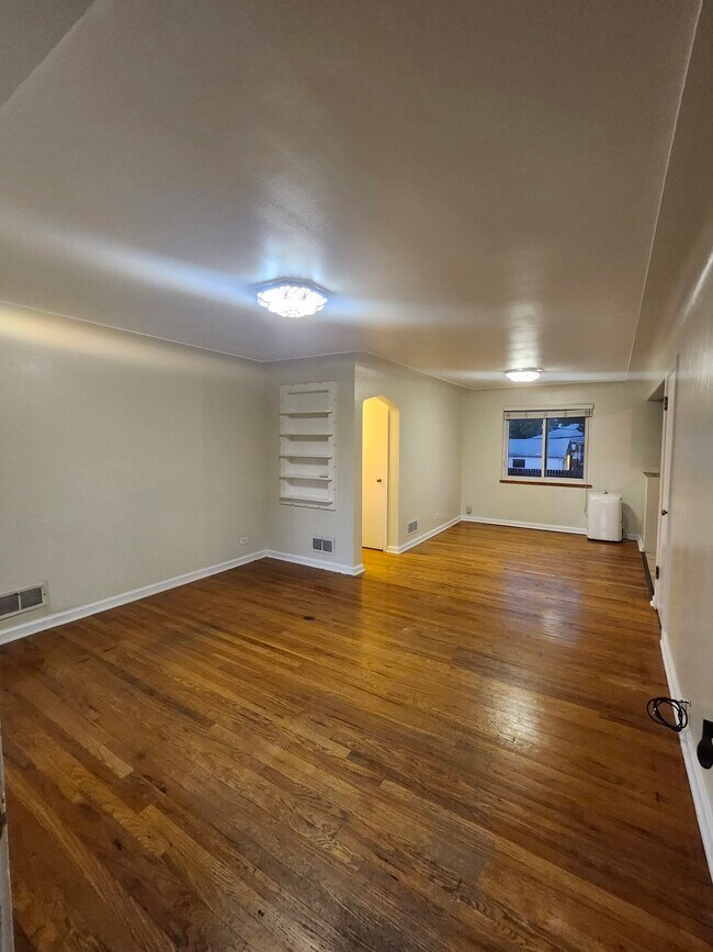 Building Photo - 4720 Alcott St