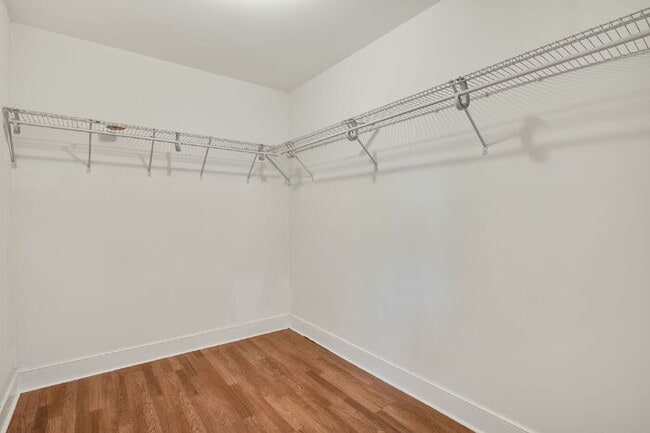 Building Photo - 5001 Dampier Ct