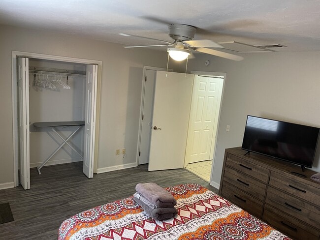 Building Photo - 2314 Hartsfield Way