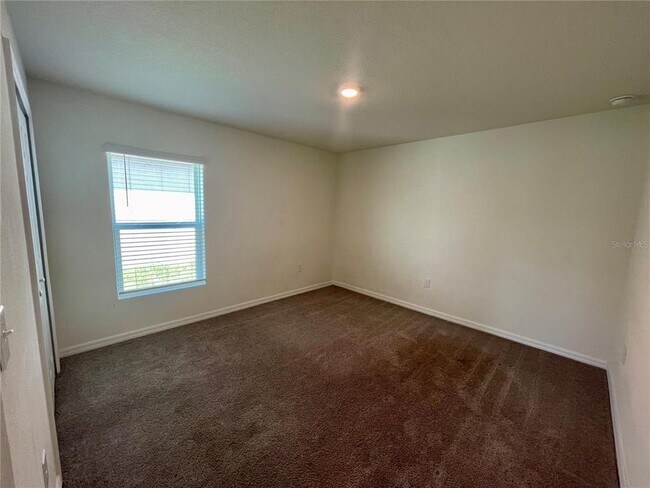 Building Photo - 348 Towns Cir