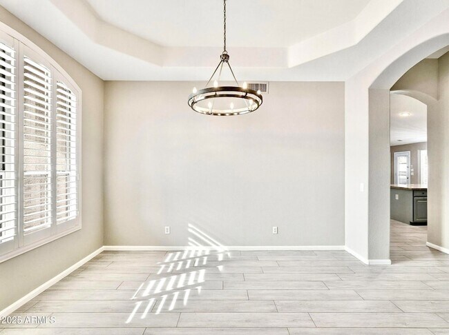 Building Photo - 9926 E Pantera Ave