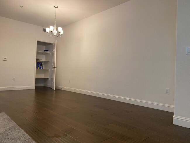 Building Photo - 2585 El Camino Real