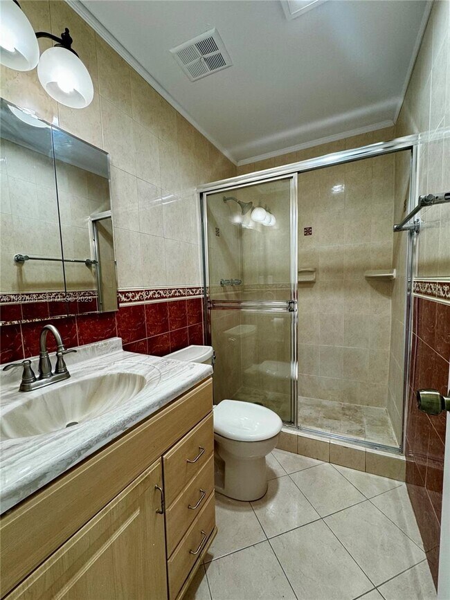 Building Photo - 15430 SW 82nd Ln