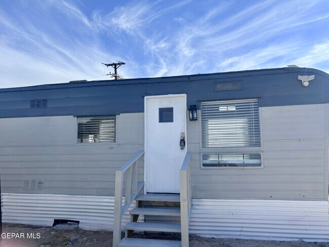 Building Photo - 8335 Roseway Dr