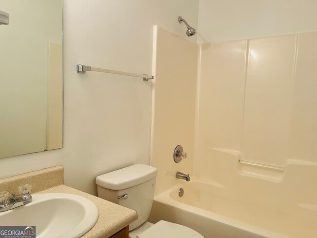 Building Photo - 306 Lenox Cir