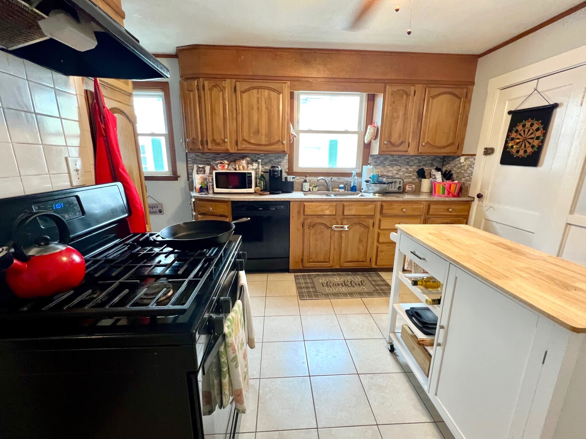 Building Photo - 39 Sterling St