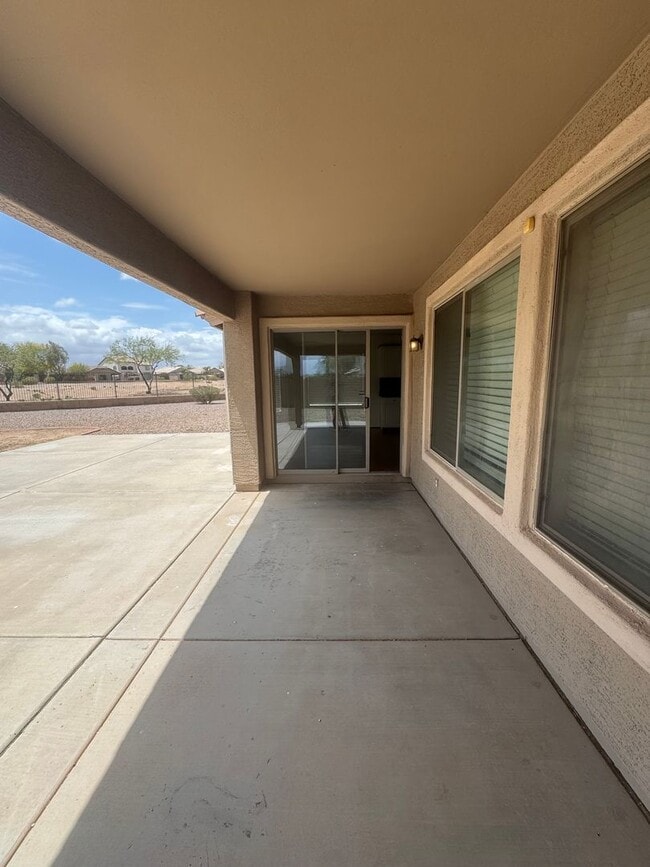 Building Photo - Gorgeous cul-de-sac home right off the golf course located in Johnson Ranch