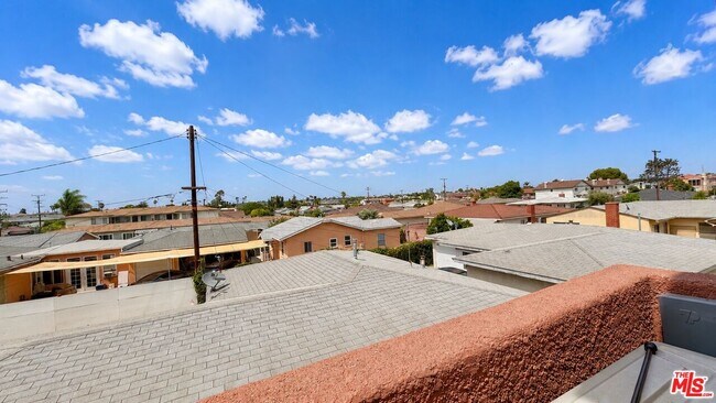 Building Photo - 14714 S Budlong Ave