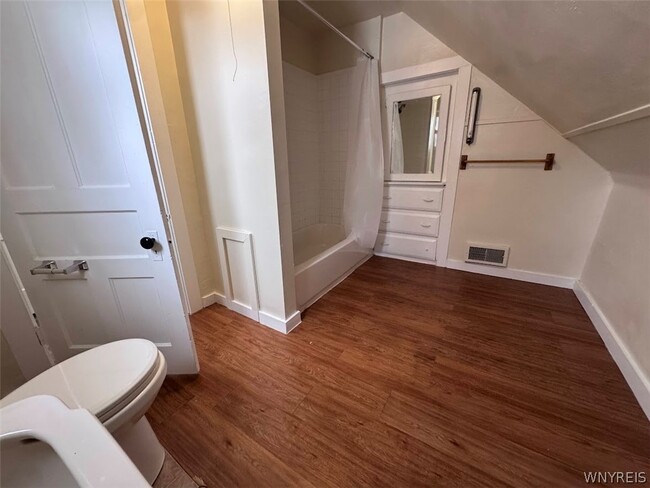 Building Photo - 350 Delaware St