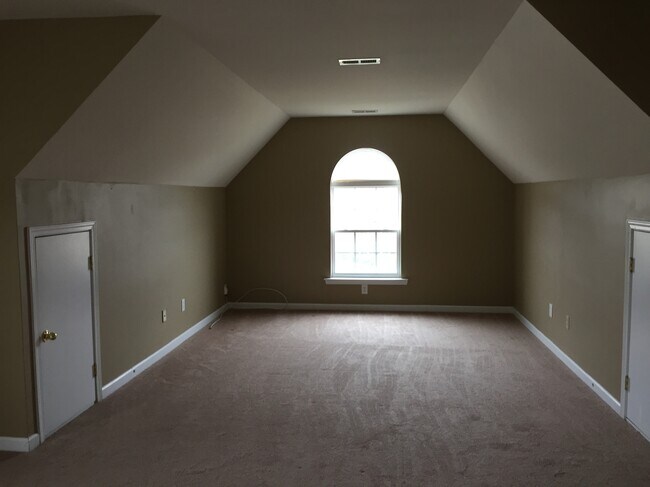 Building Photo - 15037 Taylor Ridge Ln