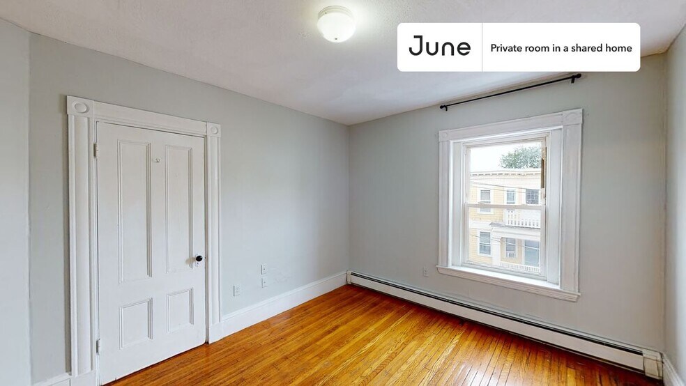 Building Photo - Room in Shared 4 bed/2 bath home
