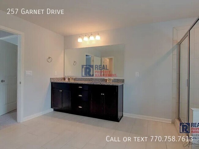 Building Photo - 257 Garnet Dr