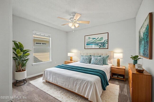 Building Photo - 1290 Ardmore St