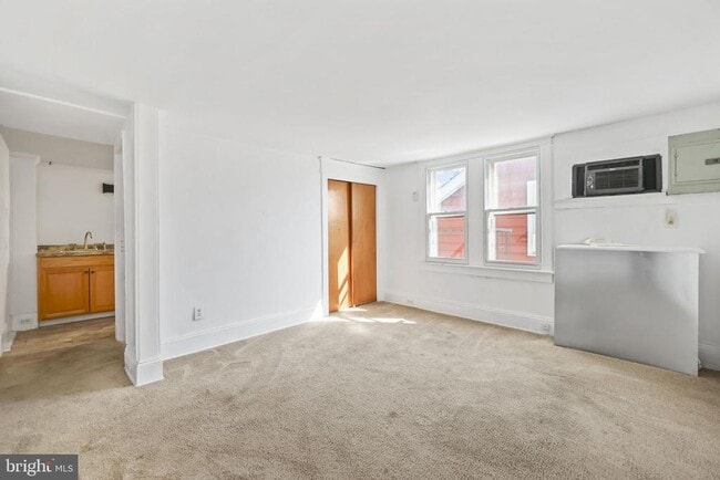 Building Photo - 336 Columbus Ave