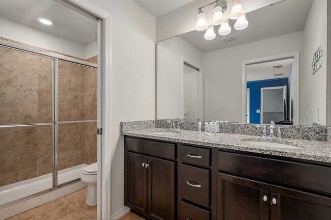 Building Photo - 1626 Lima Ave