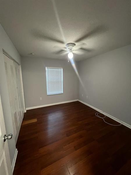 Building Photo - 319 NE 35th Ct