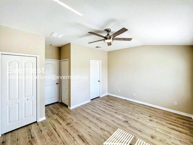 Building Photo - 16351 Swan View Cir