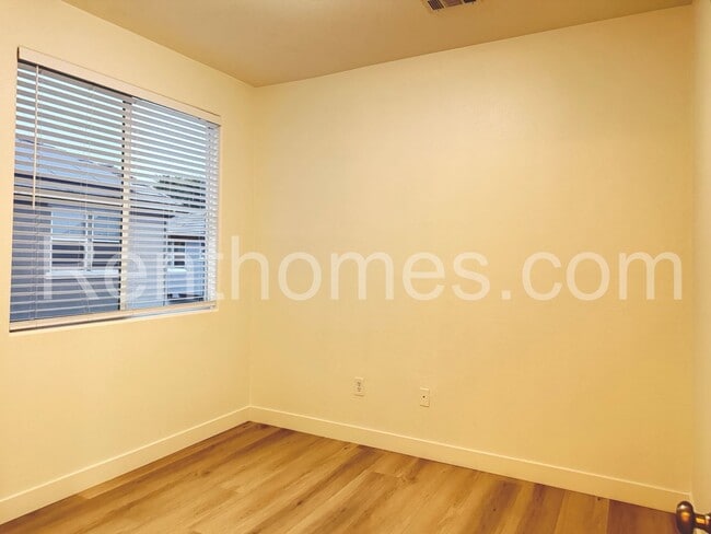 Building Photo - 1603 White Hickory Pl