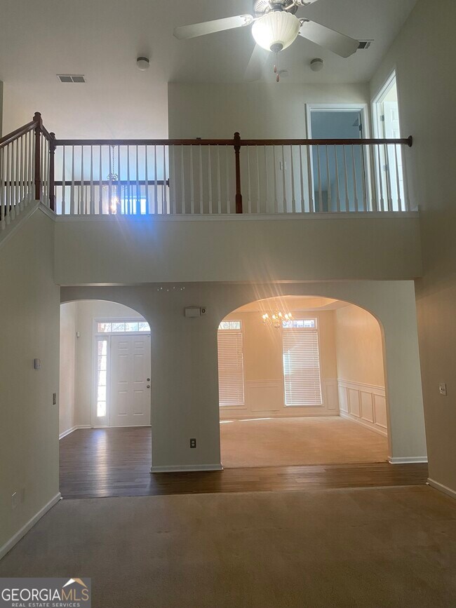 Building Photo - 539 Greyhawk Way