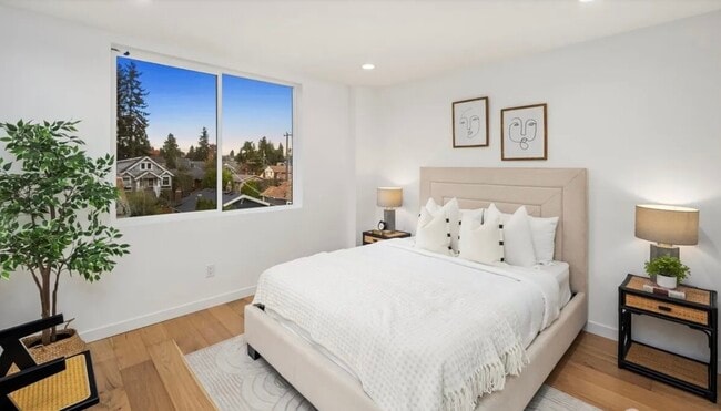 Building Photo - 528 N 72nd St