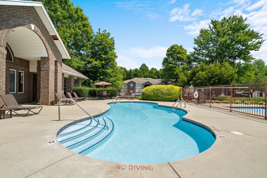 Cascade Apartments 13646 Cascade Dr Holland MI 49424 Apartment Finder