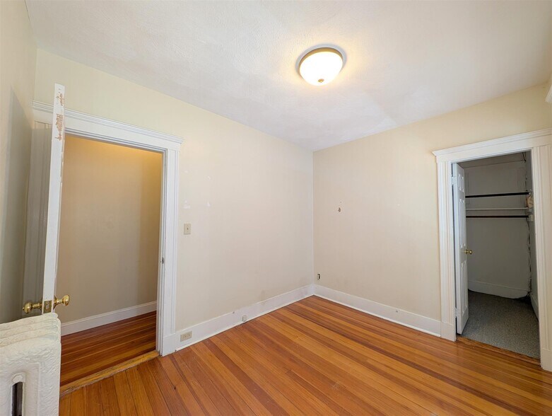 Building Photo - 79 Conwell Ave