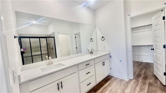 Building Photo - 458 W Taverner Xing