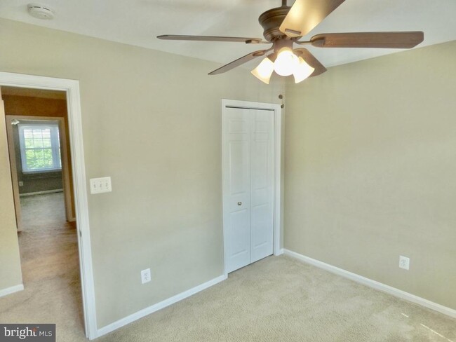 Building Photo - 10127 Ebenshire Ct