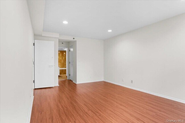 Building Photo - 100 Cutter Mill Rd