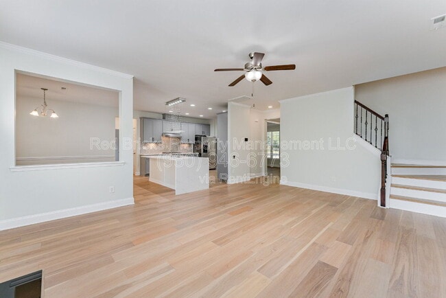 Building Photo - 139 Brackenbury Ln