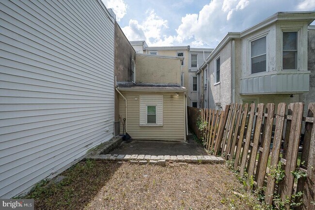Building Photo - 4707 Smick St