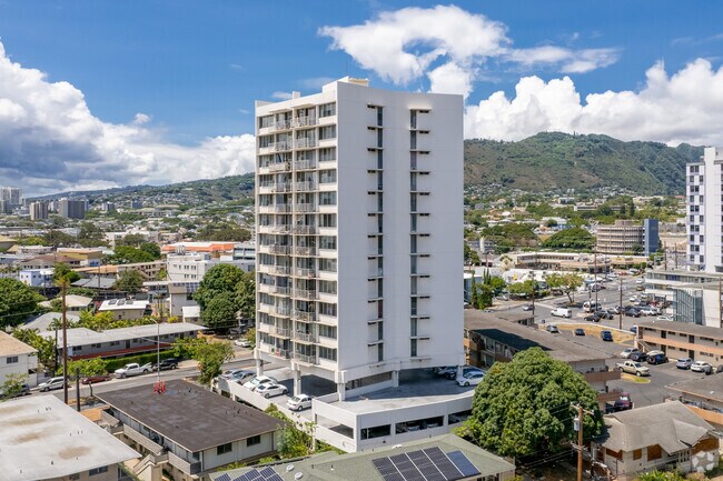 Building Photo - 845 University Ave