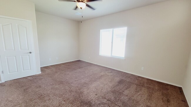 Building Photo - 7453 Eagle Vista Dr