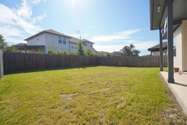 Building Photo - 445 Arrowhead Vine St
