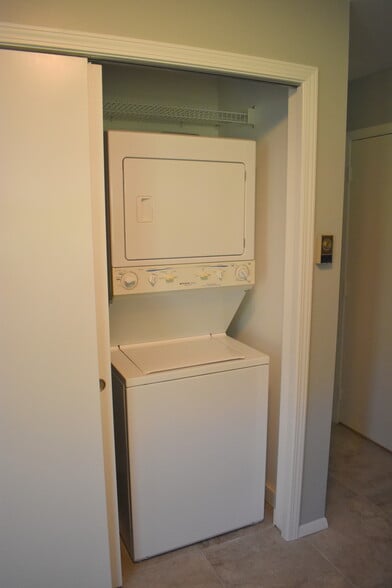 Landry - 443 Bonnie Rd
