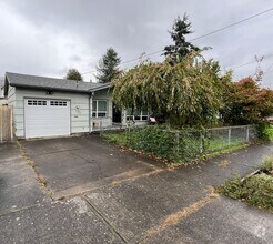 Building Photo - Arbor Lodge Bungalow with Hardwoods, Attac...
