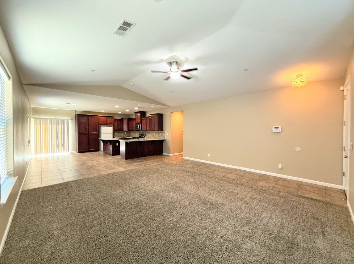 Building Photo - 4014 Cinnabar Ave