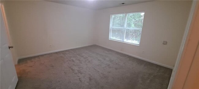 Building Photo - 7104 Fairington Ridge Cir