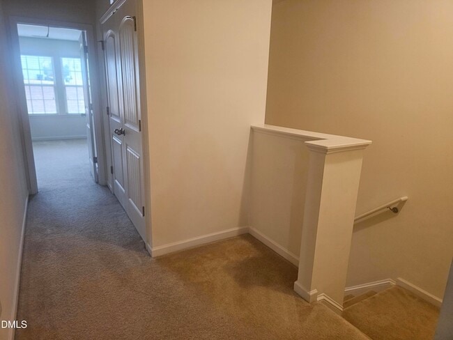 Building Photo - 41 Hawkstone Dr