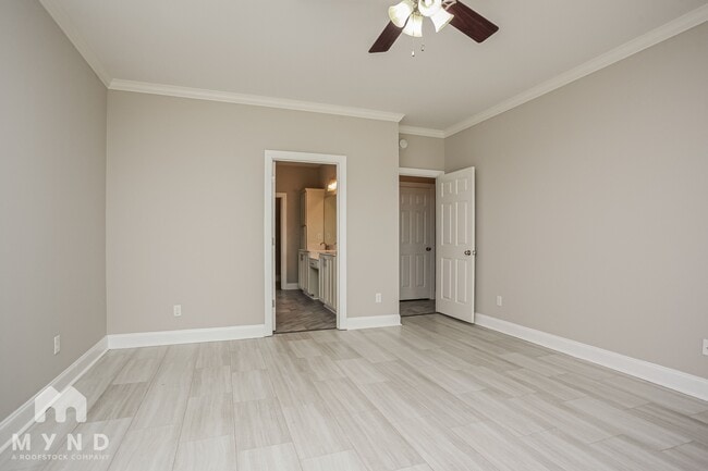 Building Photo - 4751 W Petite Lp