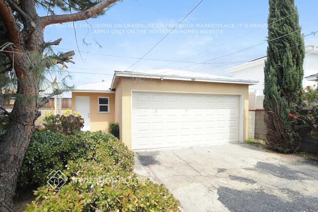 Building Photo - 11063 Kittridge St