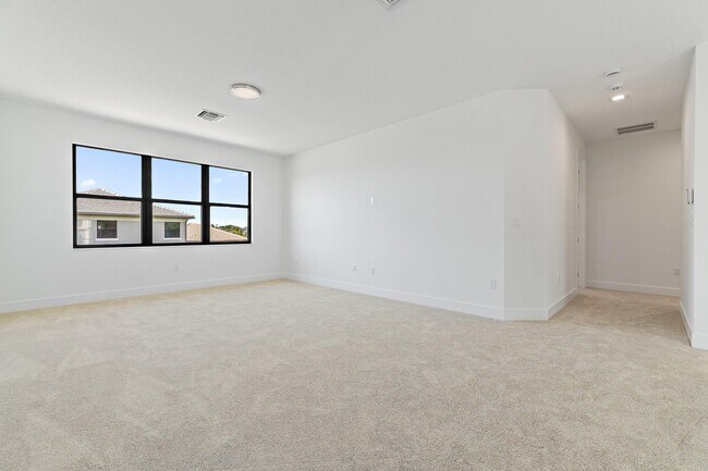Building Photo - 13182 Feathering Wy