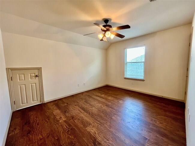 Building Photo - 1005 Tallahassee Dr