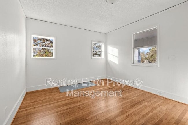 Building Photo - 2511 20th Place Ensley