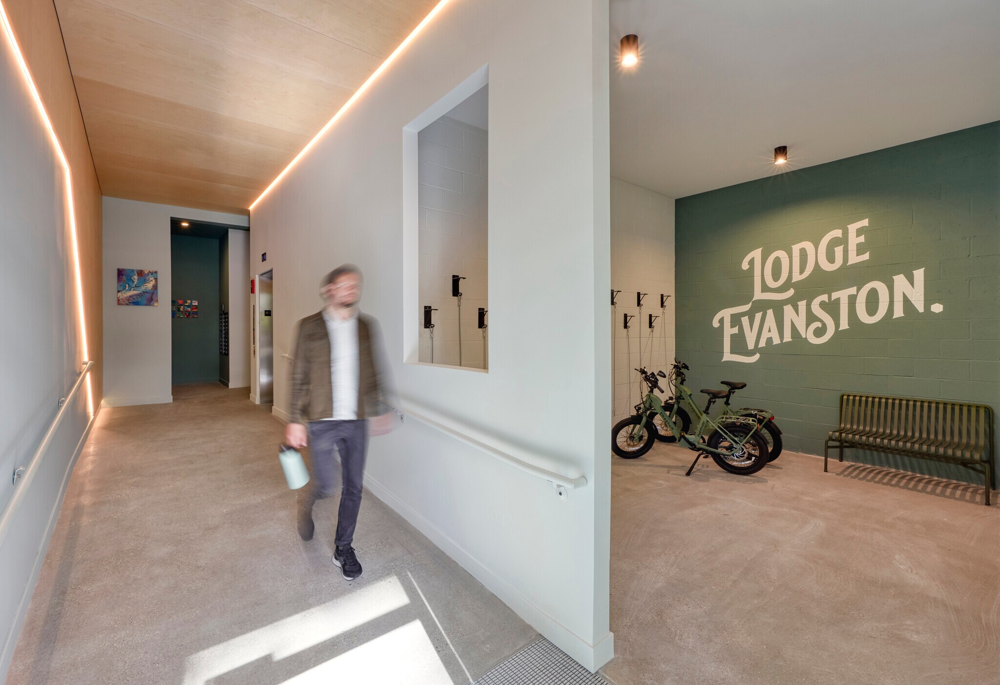 Building Photo - 1712 Oak Ave