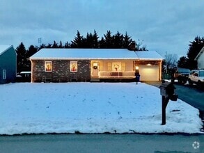 Building Photo - 8216 Lookout Ln