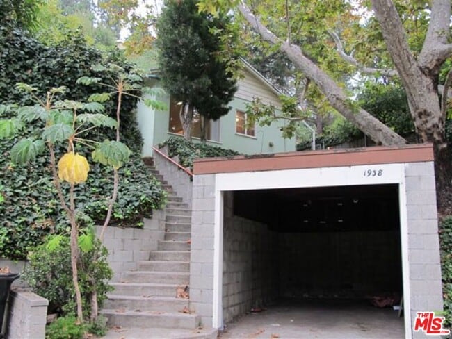 Primary Photo - 1938 N Beverly Glen Blvd